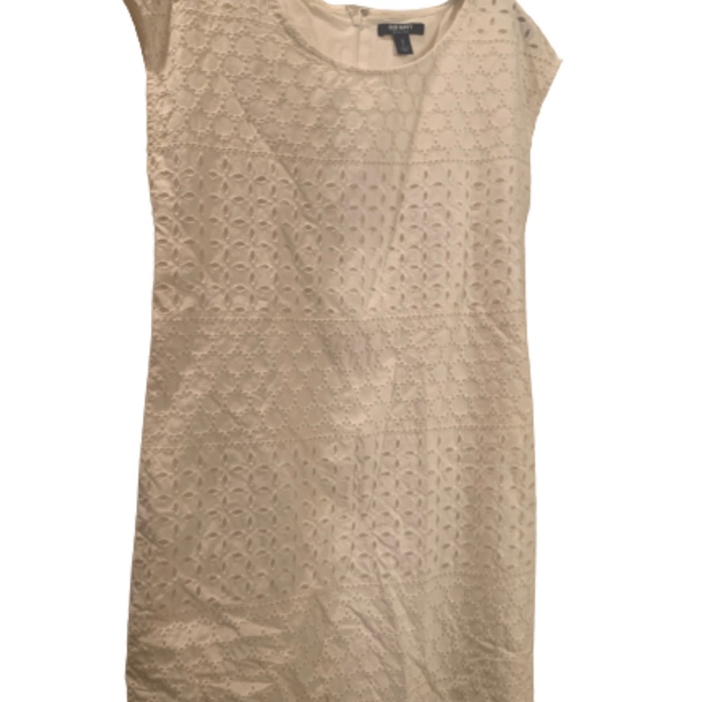**sale**Old Navy eyelet dress nwt